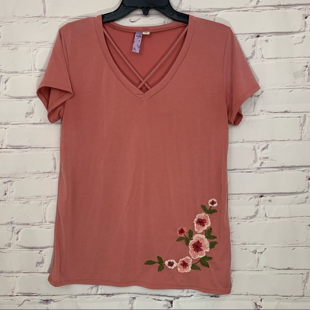 ‎Alya small top